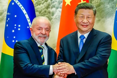 13.05.2025 - Presidente da RepÃºblica, Luiz InÃ¡cio Lula da Silva, durante a cerimÃ´nia de boas-vindas, no Grande PalÃ¡cio do Povo. Pequim - China.â¨Foto: Ricardo Stuckert / PR<!-- NICAID(16035732) -->