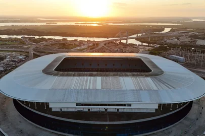 ***EXCLUSIVO PARA CHAMAR O GRENAL NO SITE*** PORTO ALEGRE, RS, BRASIL - 2025.04.18 - Imagens de drone da Arena do Grêmio, que receberá o grenal neste sábado pelo campeonato brasileiro. (Foto: André Ávila/ Agência RBS)<!-- NICAID(16020027) -->