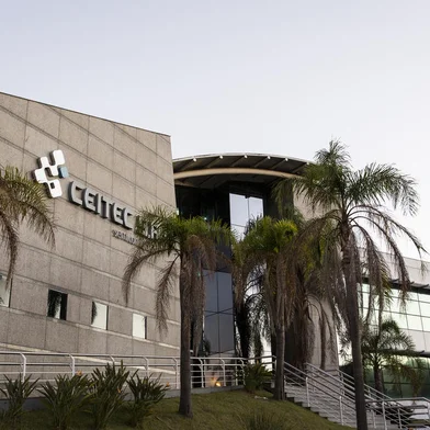 PORTO ALEGRE, RS, BRASIL, 26-06-2018: Sede da Ceitec no bairro Lomba do Pinheiro. Ceitec é uma empresa pública federal vinculada ao Ministério da Ciência, Tecnologia, Inovações e Comunicações (MCTIC), criada em 2008, que atua no segmento de semicondutores, com o objetivo de posicionar o Brasil como um player global em microeletrônica. (Foto: Mateus Bruxel / Agência RBS)<!-- NICAID(13620872) -->