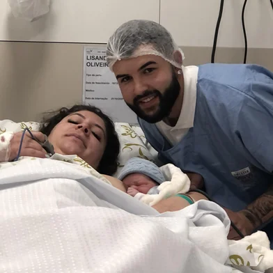 Miguel Oliveira Sosso nasceu às 14h25min, medindo 49 centímetros e pesando 3,625 quilos. Miguel é filho do casal Lisandra Boff Oliveira, 25 anos, e Gabriel Ramos Sosso, 26. A família mora em Caxias do Sul<!-- NICAID(16137240) -->