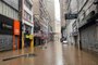 Impacto da chuva nos comércios do Centro de Porto Alegre<!-- NICAID(15762371) -->