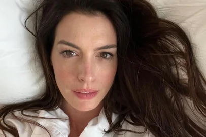 Anne Hathaway conta que sofreu aborto enquanto estreava peça na Broadway<!-- NICAID(15715637) -->