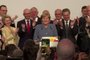 Depois de 16 anos no poder com uma popularidade com a qual a maioria dos políticos apenas pode sonhar, Angela Merkel está se preparando para deixar o cargo de chanceler. Ela abre um grande vazio na Alemanha, União Europeia e no mundo, apesar de um histórico e legado polêmicos.<!-- NICAID(14894792) -->