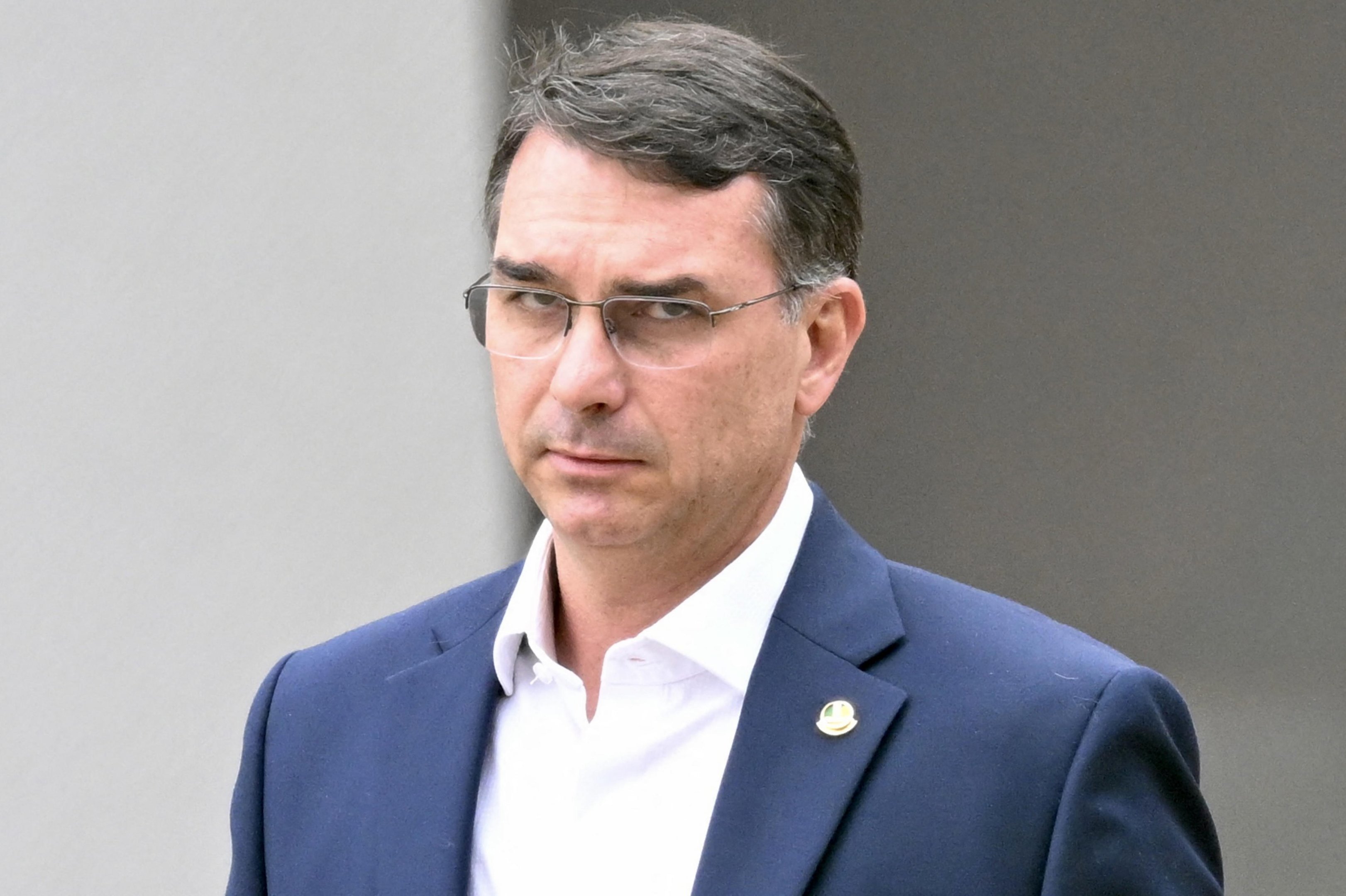 Nos Estados Unidos, Fl&aacute;vio Bolsonaro prega valores conservadores e pede monitoramento internacional das elei&ccedil;&otilde;es no Brasil