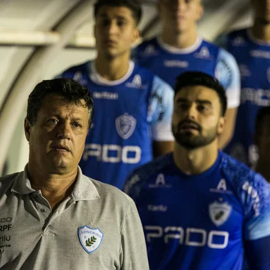 Londrina, adversário do Grêmio na Série B. Na foto, técnico Adilson Batista.<!-- NICAID(15133787) -->