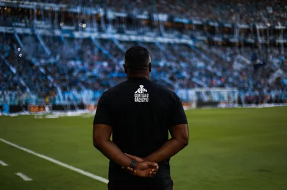 PORTO ALEGRE, RS, BRASIL, 08/03/2025- Gre-Nal 445: Grêmio e Inter se enfrentam pelo jogo de ida da final do Gauchão na Arena. Foto: Renan Mattos / Agencia RBS<!-- NICAID(15991395) -->