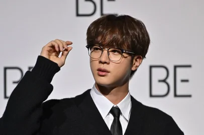 Jin é um dos sete integrantes do grupo de K-Pop BTS.<!-- NICAID(15293967) -->