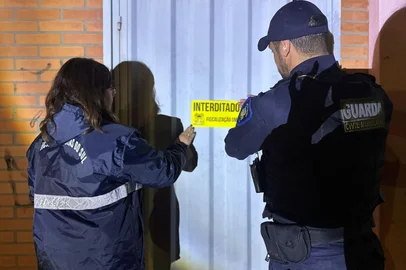 Três estabelecimentos são interditados em operação contra perturbação do sossego, em Caxias do Sul <!-- NICAID(16263814) -->