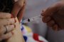 CAXIAS DO SUL, RS, BRASIL, 20/01/2021 - Idosos moradores do ILPI Novo Amanhecer recebem a primeira dose da vacina contra o novo coronavírus. (Marcelo Casagrande/Agência RBS)<!-- NICAID(14695127) -->