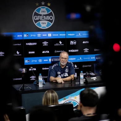 Porto Alegre, RS, Brasil, 22.04.2025: Apresentação de Mano Menezes no Grêmio. Fotos: Duda Fortes/Agencia RBSIndexador: DF<!-- NICAID(16021587) -->