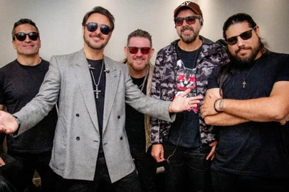 Maria do Relento banda<!-- NICAID(16087176) -->