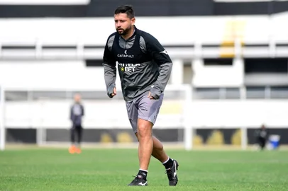 Elvis, futebol, Ponte Preta