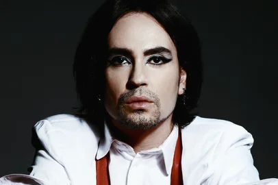 O cantor Johnny Hooker vai apresentar em Porto Alegre o show Clube da Sofrência - Uma Homenagem a Marília Mendonça.<!-- NICAID(15411457) -->