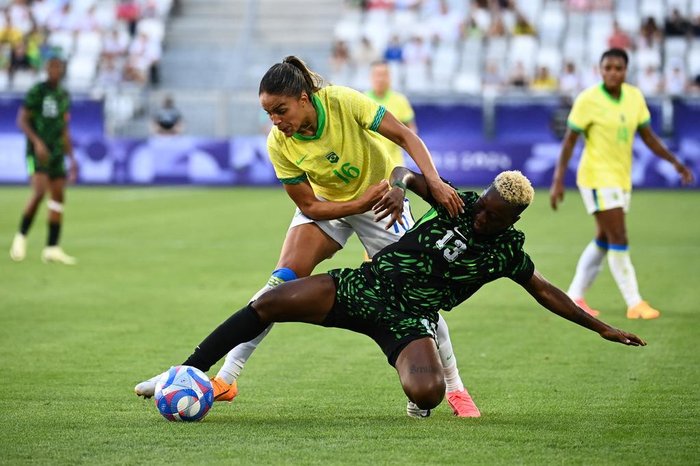 CHRISTOPHE ARCHAMBAULT / AFP