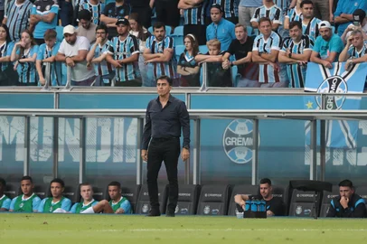 11.04.25, Porto Alegre, RS, Brasil: Terceira rodada do Brasileirão 2025. Grêmio x Flamengo, na Arena. Técnico, Gustavo Quinteros. Fotos: Jefferson Botega/Agencia RBSIndexador: jeff botega<!-- NICAID(16016186) -->