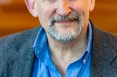 professor e escritor norte-americano David Driesen<!-- NICAID(16083301) -->