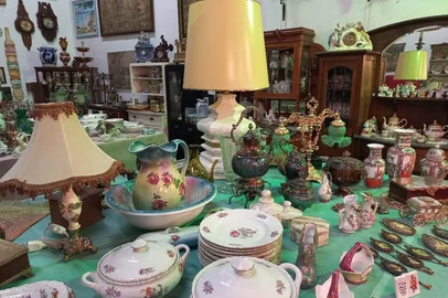Feira de antiguidades Jonathan Franco.<!-- NICAID(15781803) -->