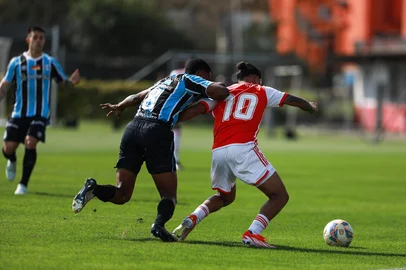 ALVORADA, RS, BRASIL - 2024.09.18 - Grenal sub-20 pela Copa FGF. (Foto: Renan Mattos/ Agência RBS)Na imagem, Yago Noal<!-- NICAID(15869877) -->