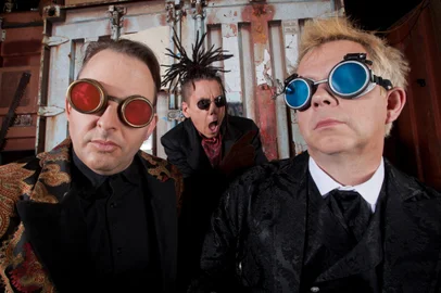 Information Society, banda dos Estados Unidos<!-- NICAID(15936461) -->