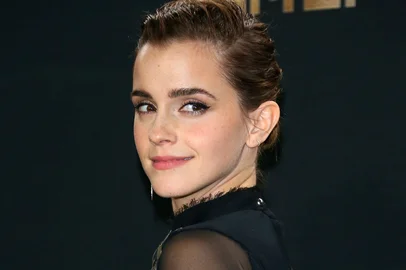 Actress Emma Watson poses in the press room during the 2017 MTV Movie & TV Awards at the Shrine Auditorium in Los Angeles, California, May 7, 2017.  / AFP PHOTO / JEAN-BAPTISTE LACROIX / “The erroneous mention[s] appearing in the metadata of this photo by JEAN-BAPTISTE LACROIX has been modified in AFP systems in the following manner: [Emma Watson] instead of [Alexandra Daddario ]. Please immediately remove the erroneous mention[s] from all your online services and delete it (them) from your servers. If you have been authorized by AFP to distribute it (them) to third parties, please ensure that the same actions are carried out by them. Failure to promptly comply with these instructions will entail liability on your part for any continued or post notification usage. Therefore we thank you very much for all your attention and prompt action. We are sorry for the inconvenience this notification may cause and remain at your disposal for any further information you may require.”