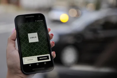 CAXIAS DO SUL, RS, BRASIL, 27/10/2016 - O Uber inicia operação em Caxias do Sul. (Marcelo Casagrande/Agencia RBS)<!-- NICAID(12530334) -->