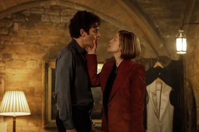Ladies First. (L-R) Sacha Baron Cohen as Damien Sachs and Rosamund Pike as Alex Fox in Ladies First. Cr. Rob Youngson/Netflix Â© 2026.<!-- NICAID(16293179) -->