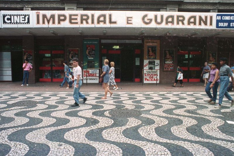 Cines Imperial e Guarani em 1991.#PÁGINA:04 Data Evento: 00/00/1991<!-- NICAID(1993947) -->