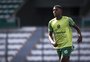 Atacante é apresentado no Juventude e espera fazer gols para ajudar a evitar queda