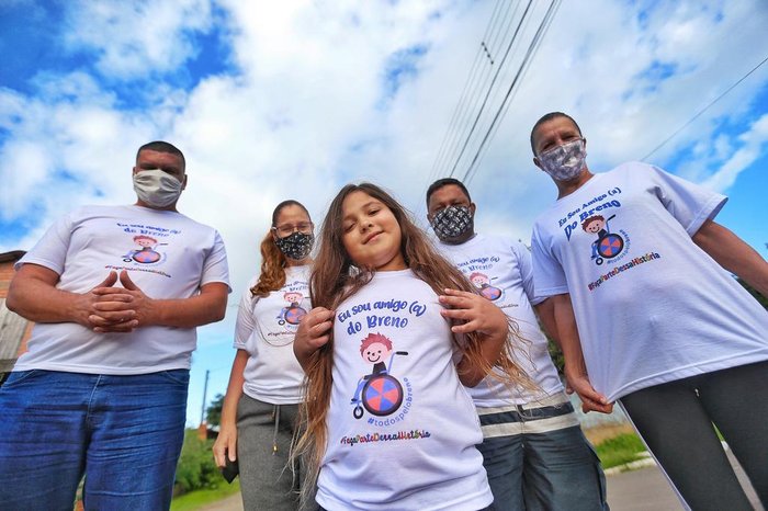 Da esquerda para a direita, Nailton Menezes, Lucilene dos Santos, Bruno dos Santos, Sinclair dos Santos e Salete Graminho