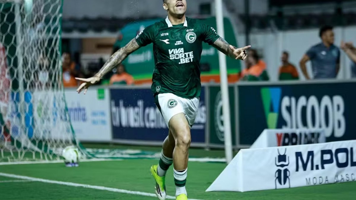 Grêmio negocia contratação do lateral Diego Caito, do Goiás