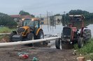 Bombas de drenagem sendo instaladas no bairro Mathias Velho, em Canoas. Maio de 2024.
