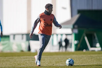 Fernando Alves / E.C.Juventude/Divulgação Juventude anuncia contratação de atacante Rafael Bilu, que estava no Guarani.<!-- NICAID(16072625) -->