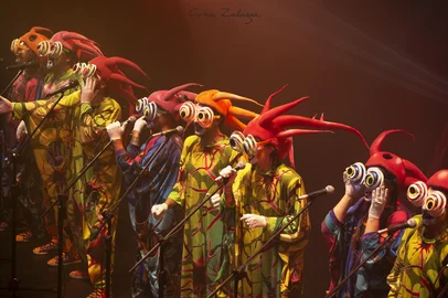 Dementes, do Grupo argentino La Buena Moza <!-- NICAID(16014088) -->