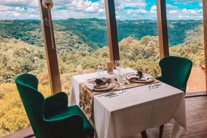 Novo Restaurante Giratório do RF Vision, em Gramado<!-- NICAID(14986935) -->