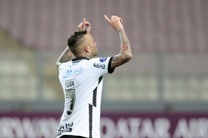 Corinthians pretende negociar Luan, ex-Grêmio