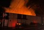 Incêndio atinge padaria no bairro Petrópolis, em Porto Alegre