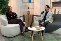 Juliana Bublitz entrevista o cantor lírico Flávio Leite no programa Paralelas.<!-- NICAID(16301842) -->