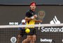Thiago Wild supera russo e estreia com vitória no Masters de Madri