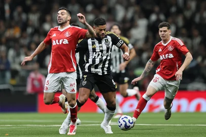 BRASILEIRO A 2025, ATLETICO-MG X INTERNACIONALMG - BRASILEIRO A 2025, ATLÉTICO-MG X INTERNACIONAL - ESPORTES - MG - BELO HORIZONTE - 12/06/2025 - BRASILEIRO A 2025, ATLÉTICO-MG X INTERNACIONAL - Hulk jogador do Atlético-MG durante partida contra o Internacional no estádio Arena MRV pelo campeonato Brasileiro A 2025. 12/06/2025 - Foto: GILSON LOBO/AGIF - AGÊNCIA DE FOTOGRAFIA/AGIF - AGÊNCIA DE FOTOGRAFIA/ESTADÃO CONTEÚDOEditoria: ESPORTESLocal: BELO HORIZONTEIndexador: GILSON LOBOFotógrafo: AGIF - AGÊNCIA DE FOTOGRAFIA<!-- NICAID(16058855) -->
