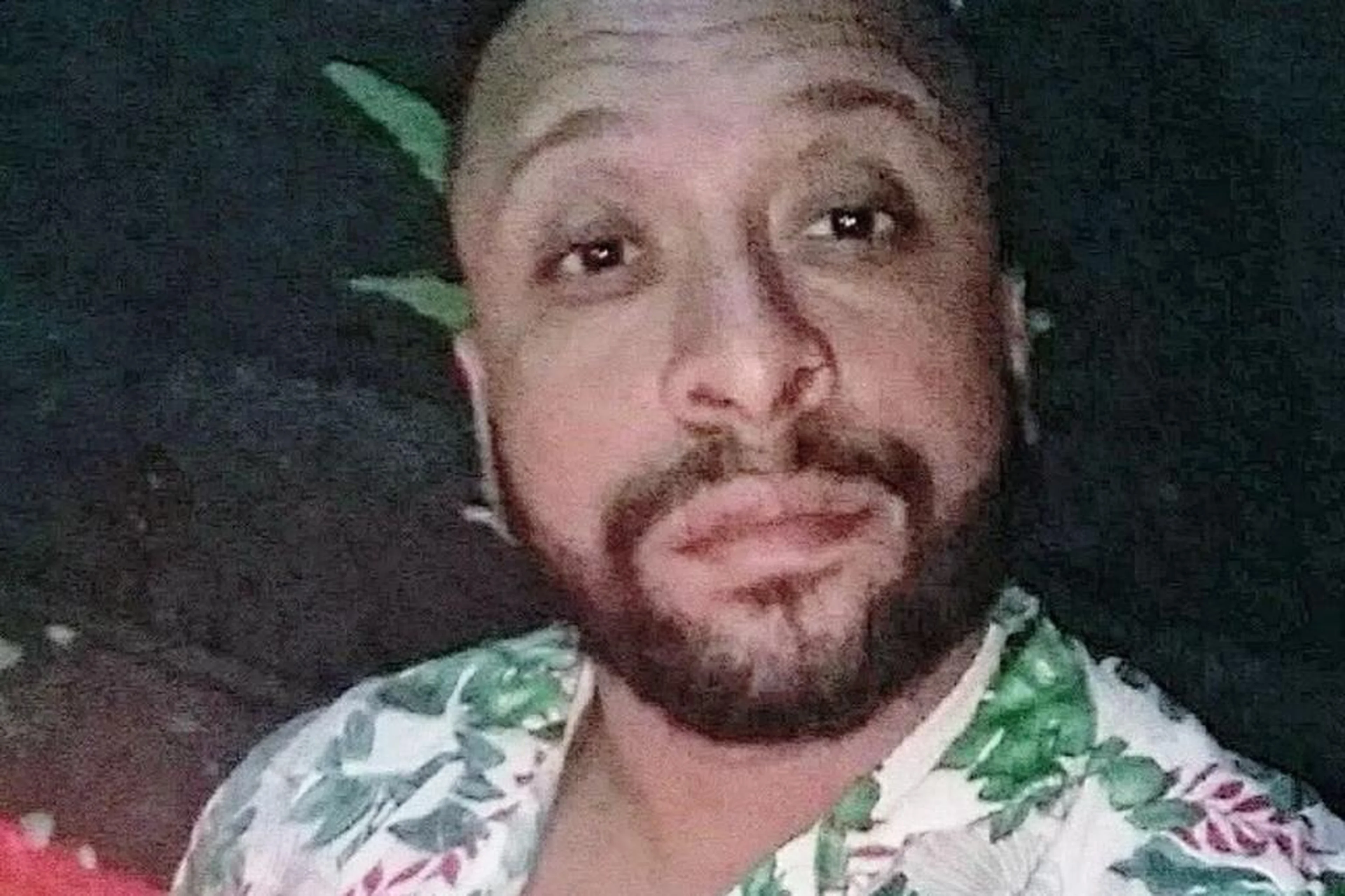 Reprodução/@tonferreiracantor / Instagram