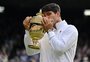 Alcaraz domina Djokovic e conquista Wimbledon pela segunda vez consecutiva