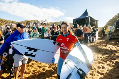 Luana Silva, surfe