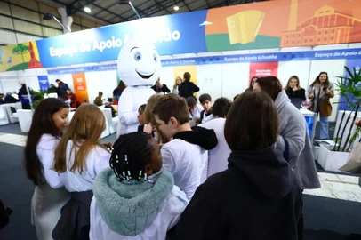 Estudantes de Gramado no Congresso de Secretários de Saúde<!-- NICAID(16097609) -->
