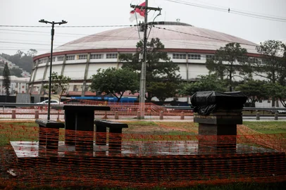 Parque Marinha do Brasil  terpa novas churrasqueiras, custeadas pelo Internacional.  São 6 churrasqueiras cobertas e 14 churrasqueiras sem cobertura.Indexador: DF<!-- NICAID(16046664) -->