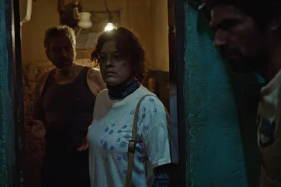 Carvão (2022), filme de Carolina Markowicz<!-- NICAID(15250327) -->