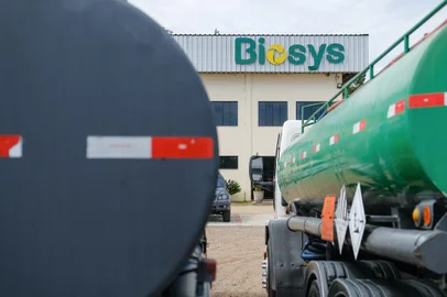 Biosys Ambiental<!-- NICAID(15146662) -->