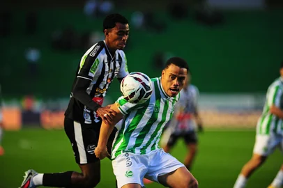 Porthus Junior / Grupo RBS CAXIAS DO SUL, RS, BRASIL, 13/08/2026. Juventude x Athletic, jogo válido pela 28ª rodada da série B do Campeonato Brasileiro 2026 e realizado no estádio Alfredo Jaconi. (Porthus Junior/Grupo RBS)Indexador: PJR <!-- NICAID(16364951) -->