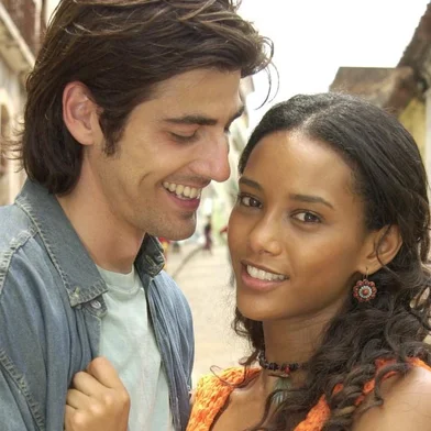 Reynaldo Gianecchini e Tais Araújo na novela Da Cor do Pecado.<!-- NICAID(14980234) -->