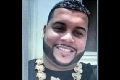 Apontado como principal liderança do Terceiro Comando Puro (TCP), Thiago da Silva Folly, conhecido como "TH da Maré", foi morto nesta terça-feira (13), durante operação do Batalhão de Operações Policiais Especiais (Bope) contra o crime organizado. A ação é realizada desde o início da manhã no Complexo da Maré, zona norte do Rio de Janeiro.<!-- NICAID(16035747) -->