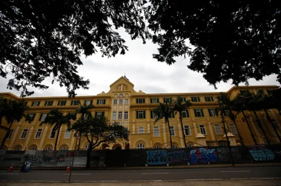 Porto Alegre, RS, Brasil - Obras de restauro e reforma na fachada do Pão dos Pobres.  Foto: Jonathan Heckler / Agencia RBS<!-- NICAID(15499922) -->